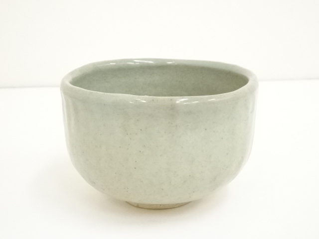JAPANESE TEA CEREMONY / TEA BOWL CHAWAN / GRAY GLAZE / ARTISAN WORK